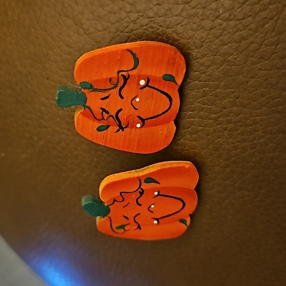 3/$30 Handpainted Wood Fall Autumn Thanksgiving Pumpkin Post Earrings - Picture 4 of 4